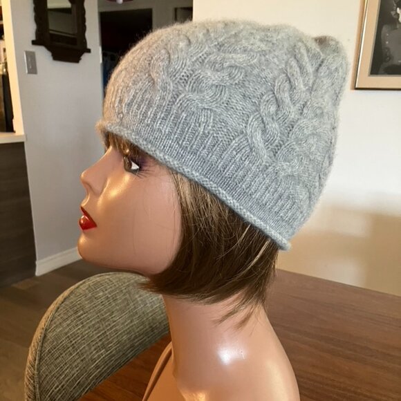 Cashmere Beanie-Style Toque - Picture 2 of 3